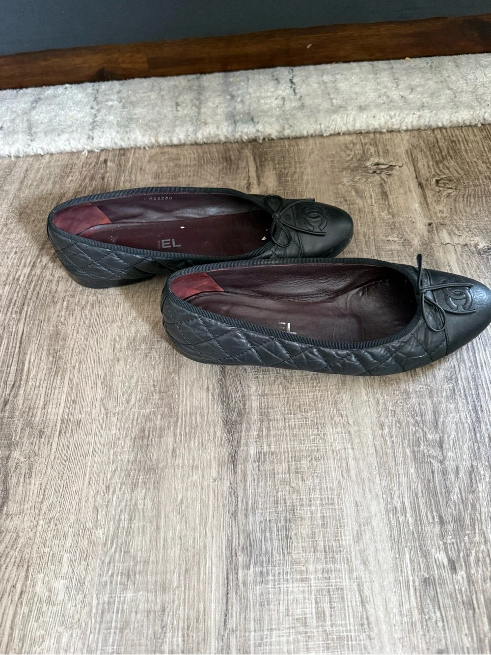 Authentic CHANEL Quilted Ballet Flats Black 37.5